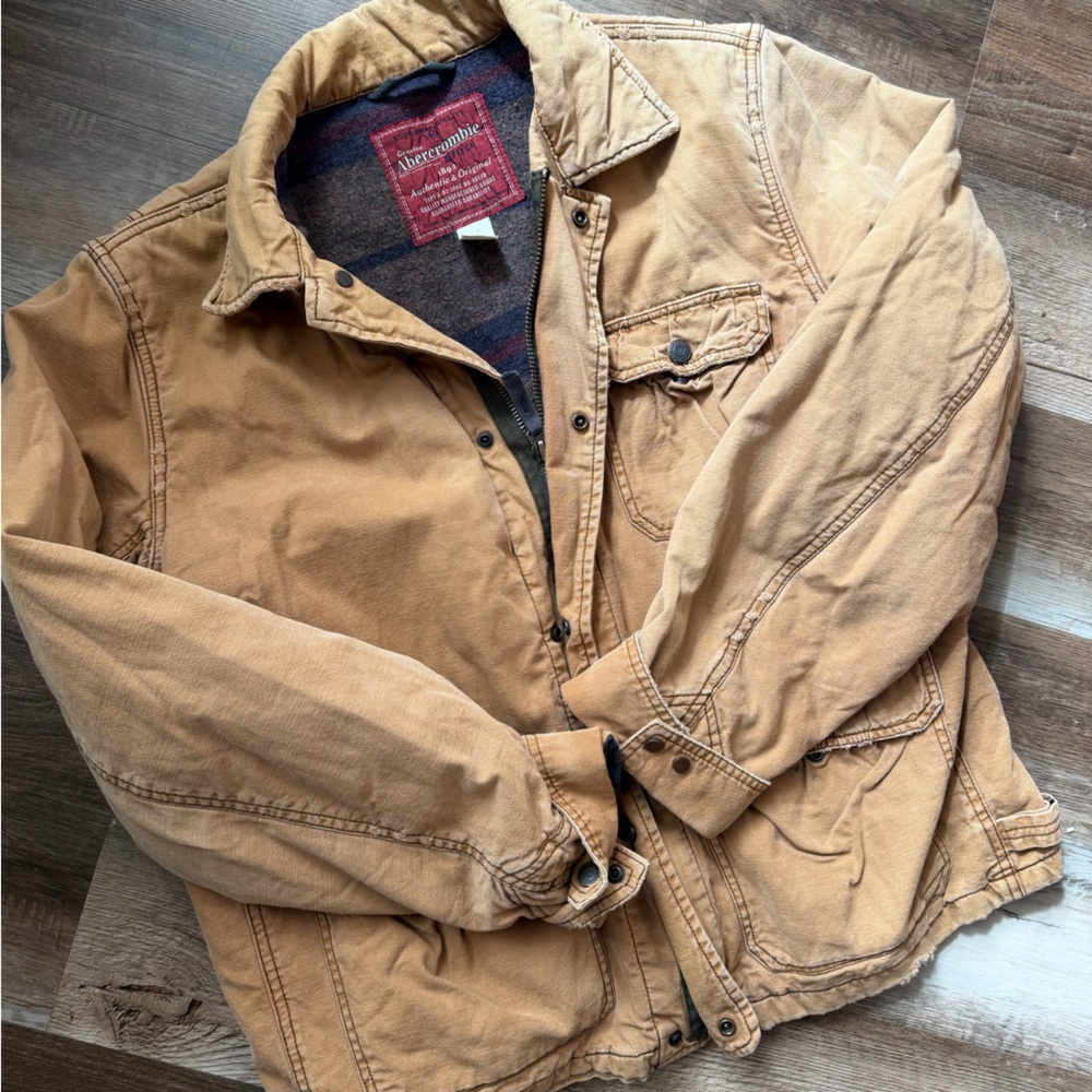 Abercrombie & Fitch Red Label with Multi-Color Interior